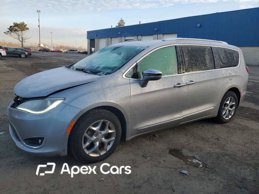 Chrysler Pacifica 2018 - Zdjęcie 1 z 13