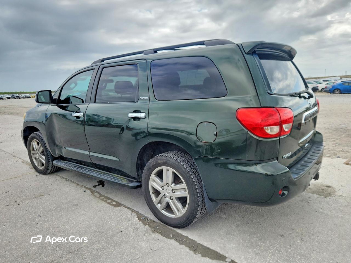Toyota Sequoia 2010
