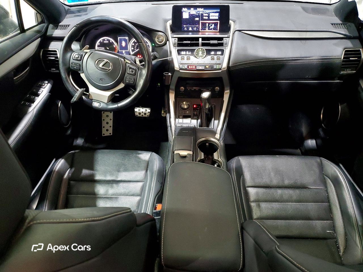Lexus NX 2021