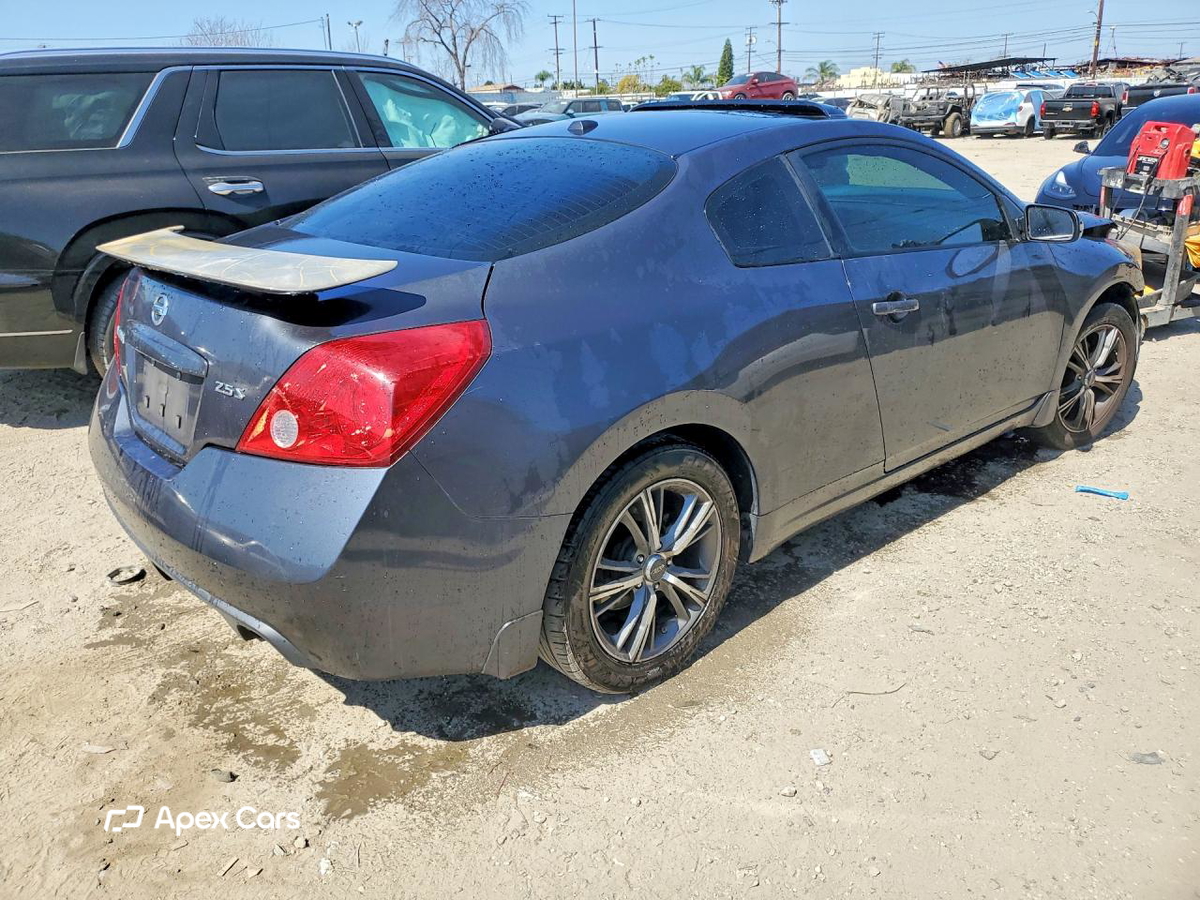 Nissan Altima 2012