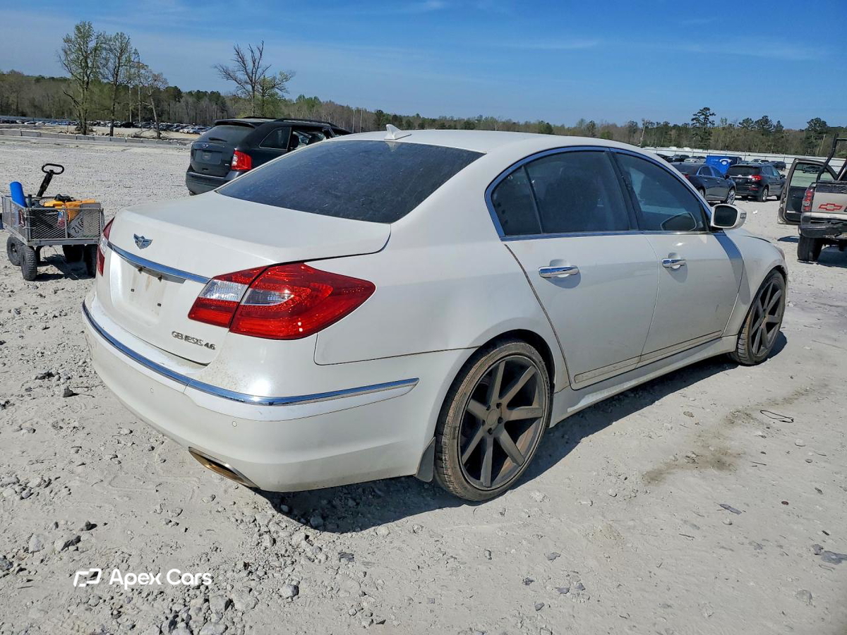 Hyundai Genesis 2012