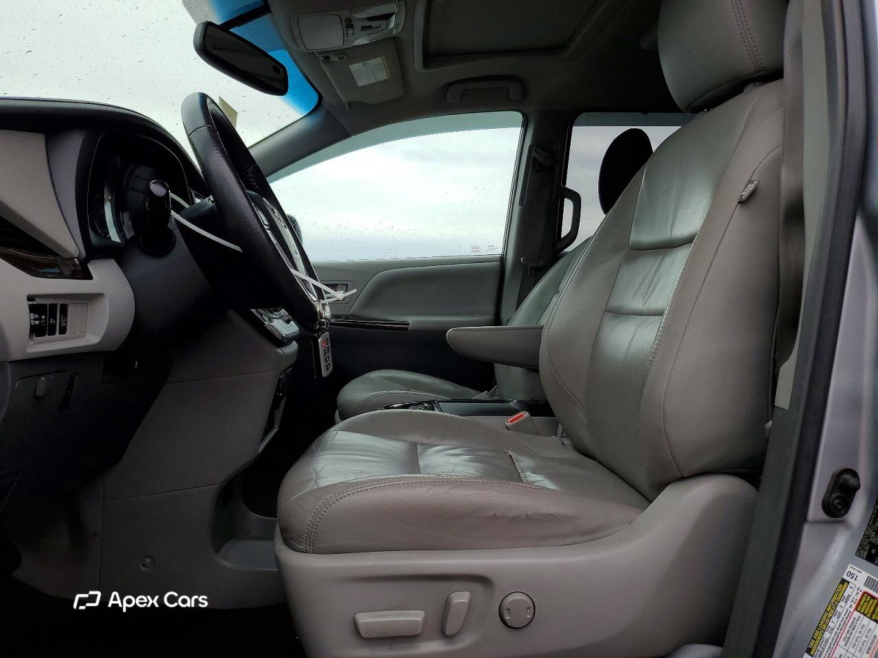 Toyota Sienna 2016