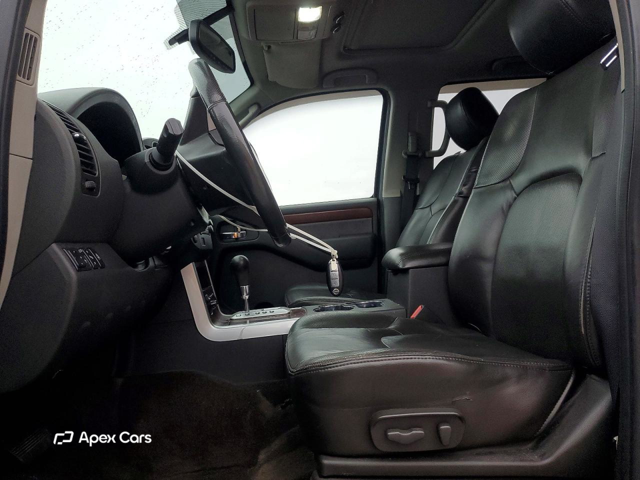 Nissan Pathfinder 2011