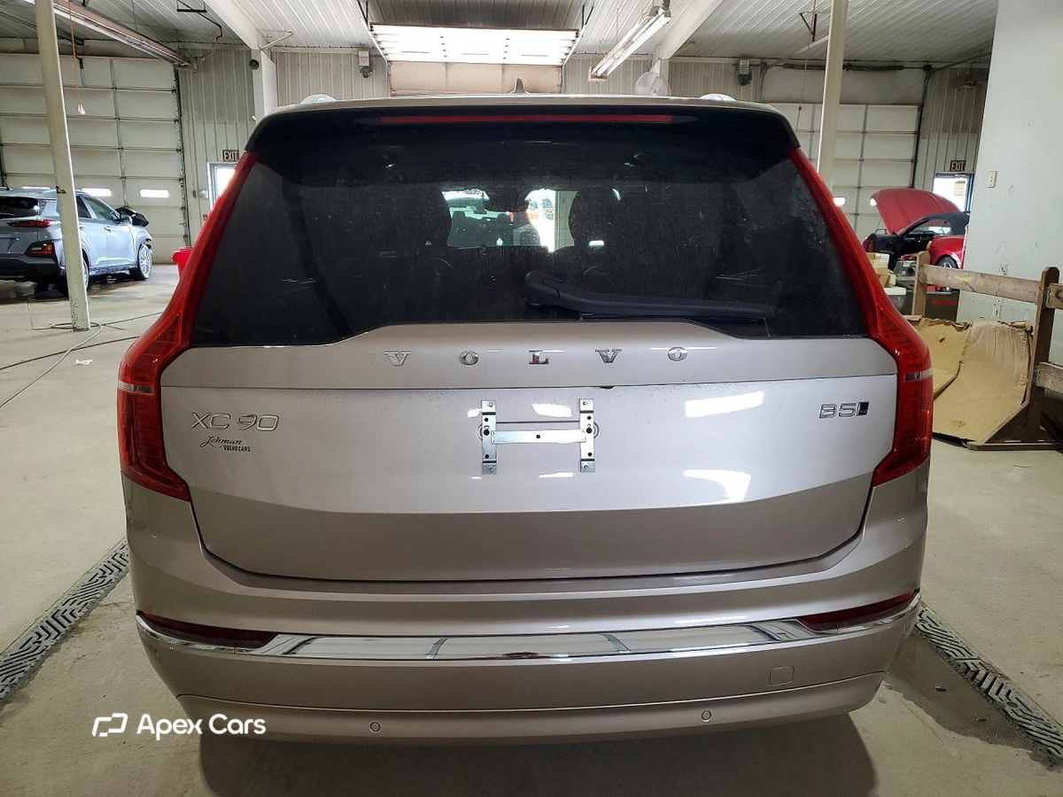 Volvo XC90 2025