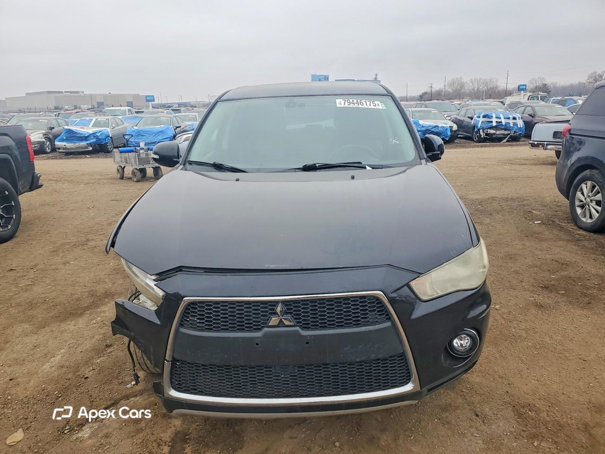 Mitsubishi Outlander 2011