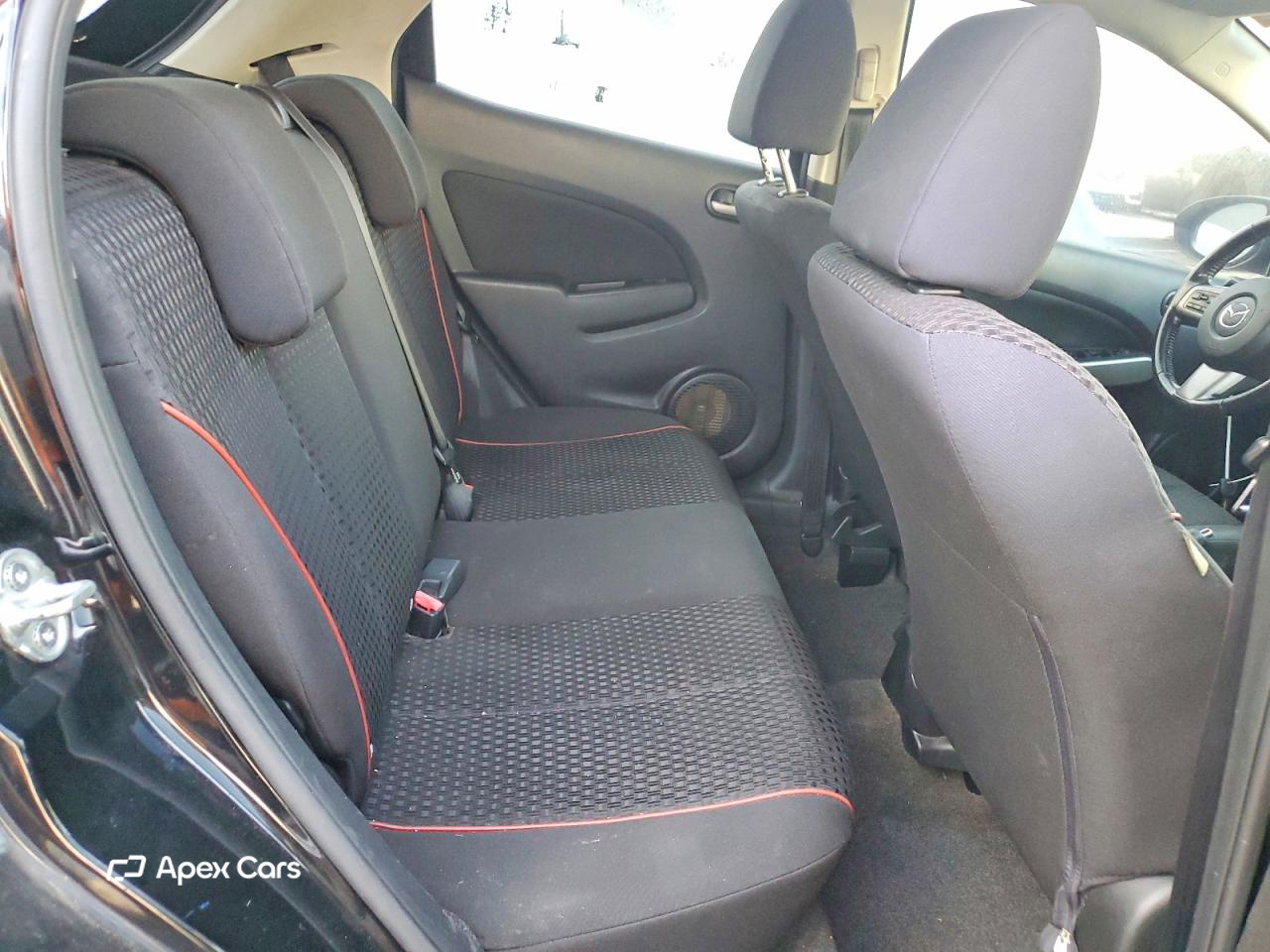 Mazda 2 2011