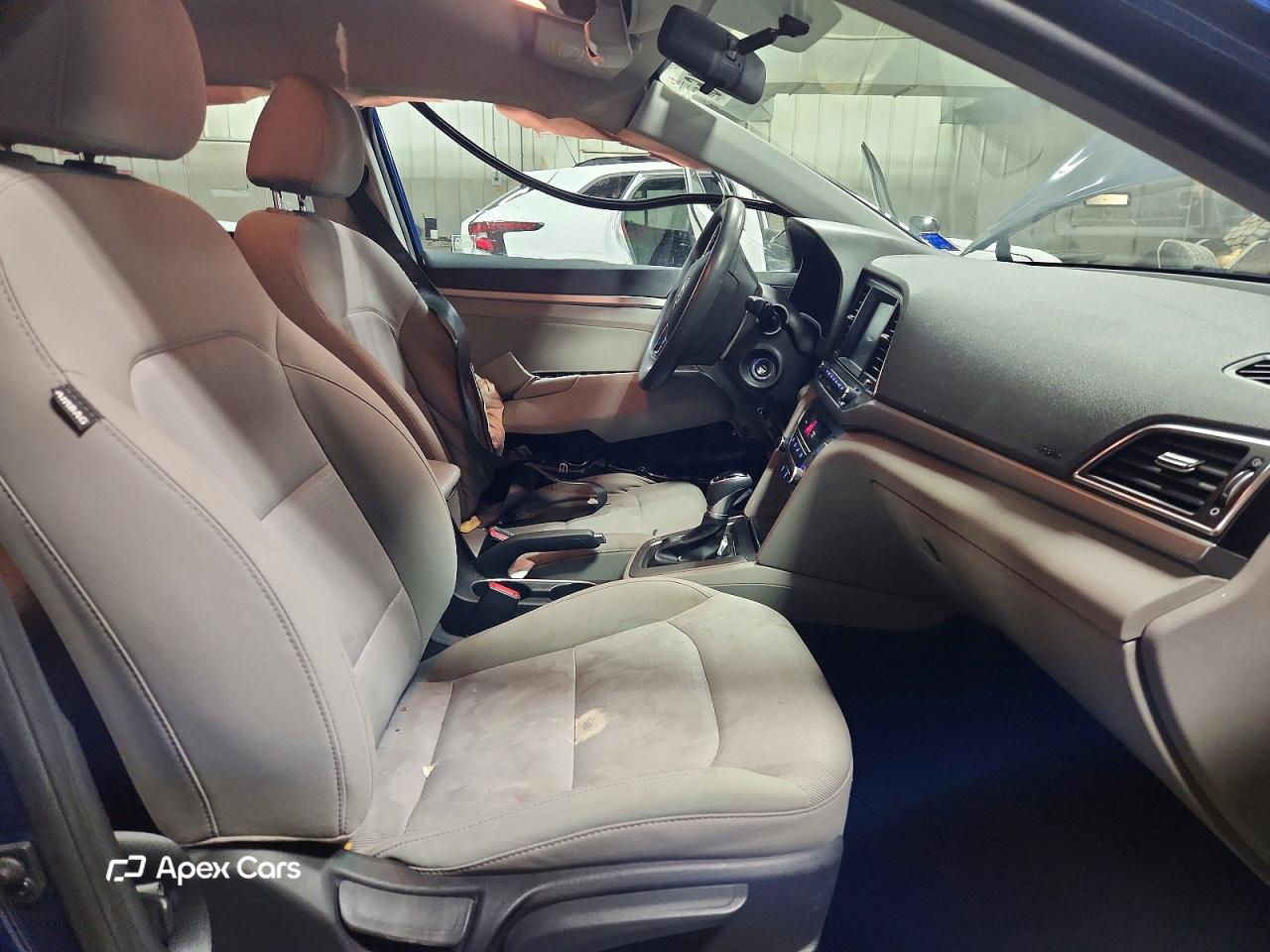 Hyundai Elantra 2017