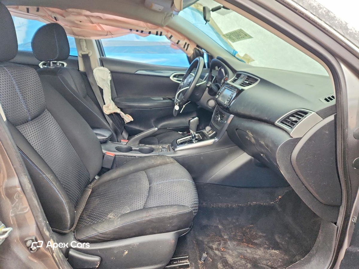 Nissan Sentra 2018