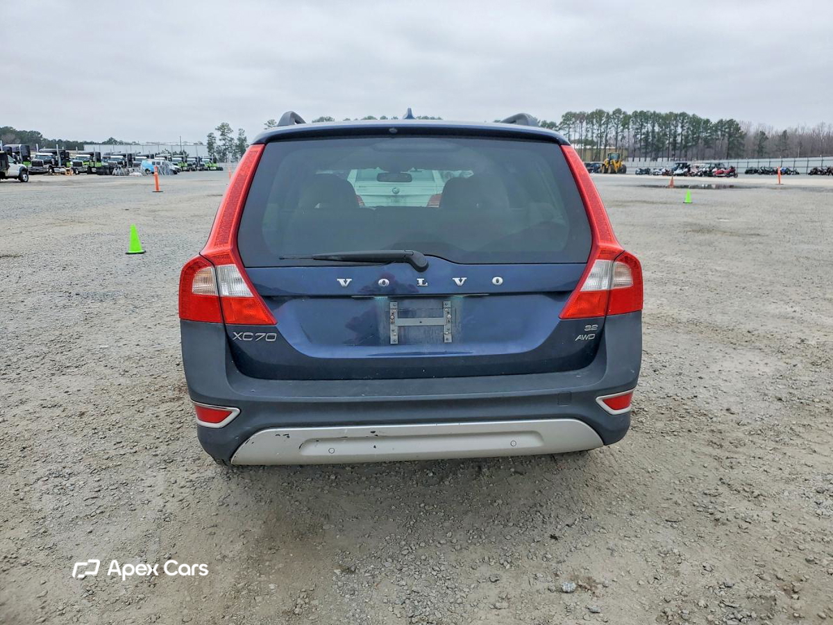 Volvo XC70 2010