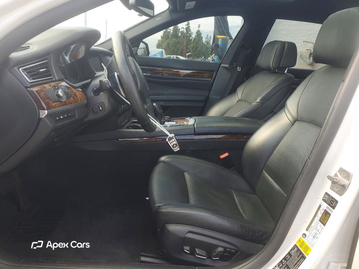 BMW Series 7 2014