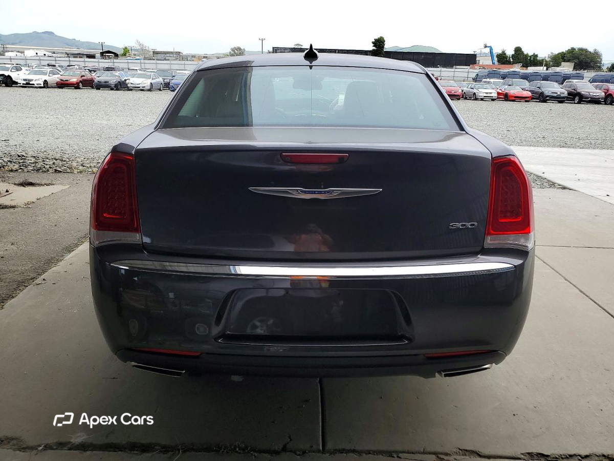 Chrysler 300 2019