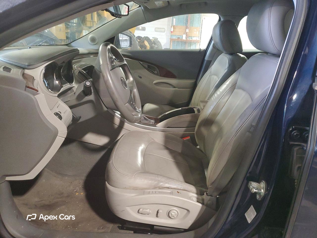Buick LaCrosse 2011
