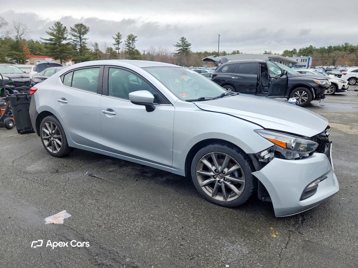 Mazda 3 2018