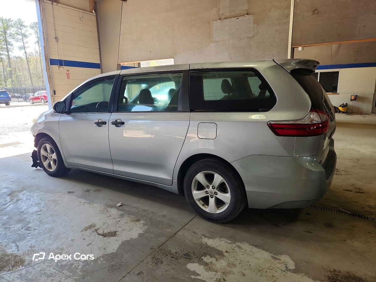 Toyota Sienna 2015