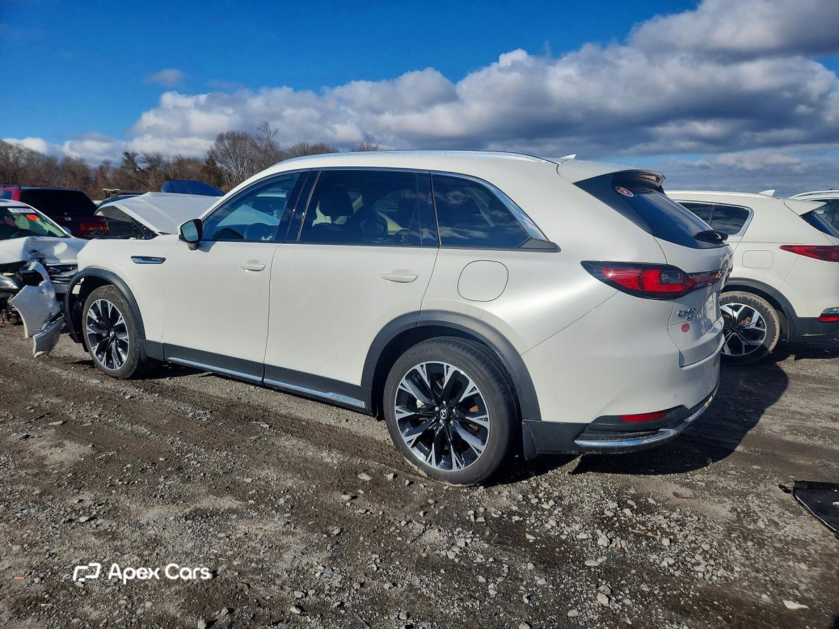 Mazda CX-90 2024