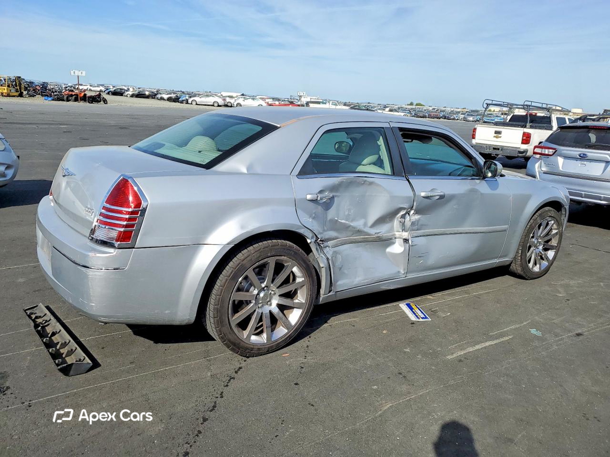 Chrysler 300 2005