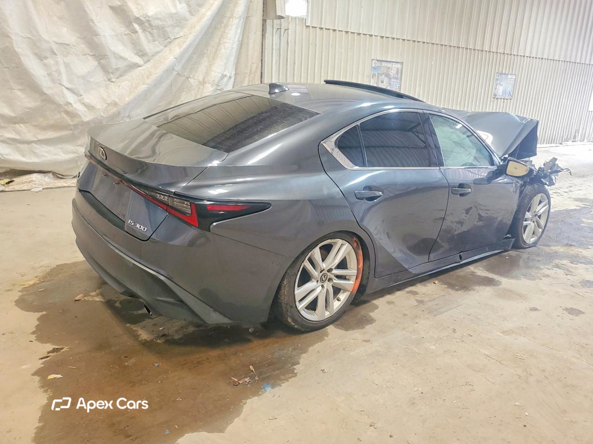 Lexus IS 2021