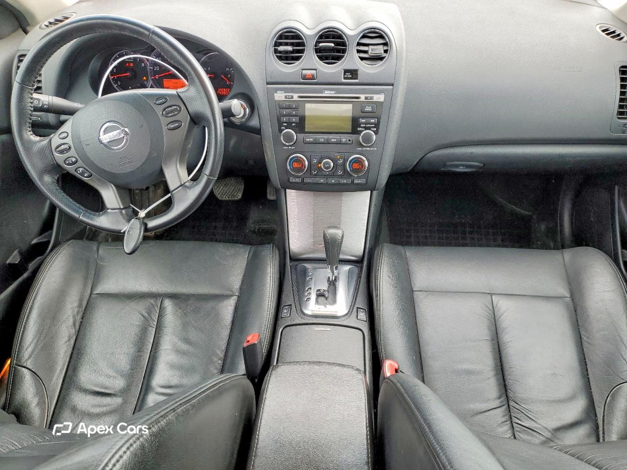 Nissan Altima 2010