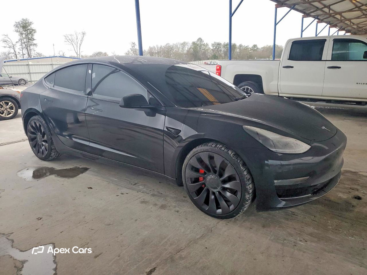 Tesla Model 3 2022