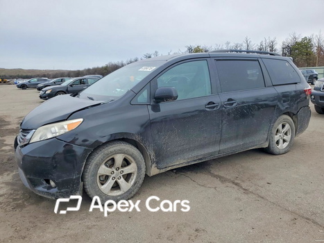 Toyota Sienna 2015 - Zdjęcie 1 z 13
