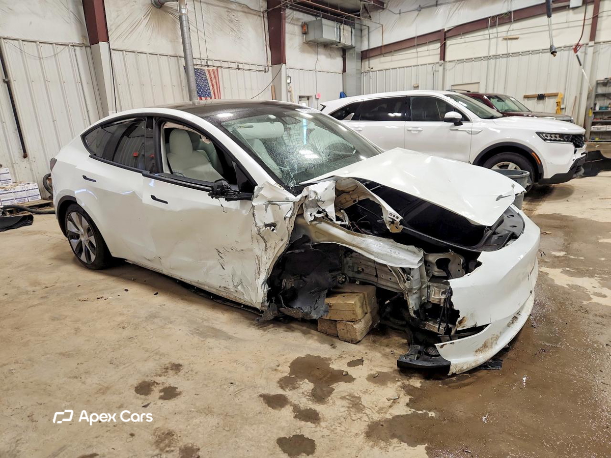Tesla Model Y 2022