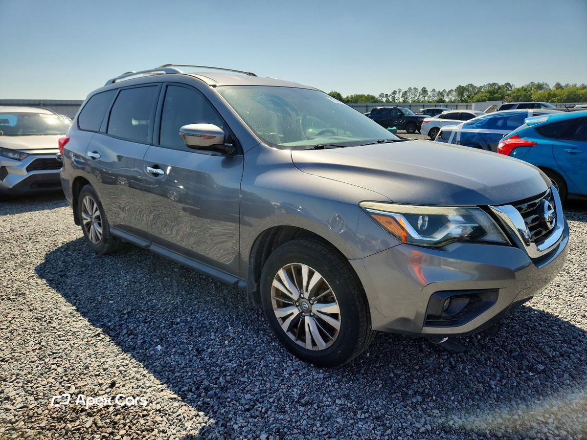 Nissan Pathfinder 2018