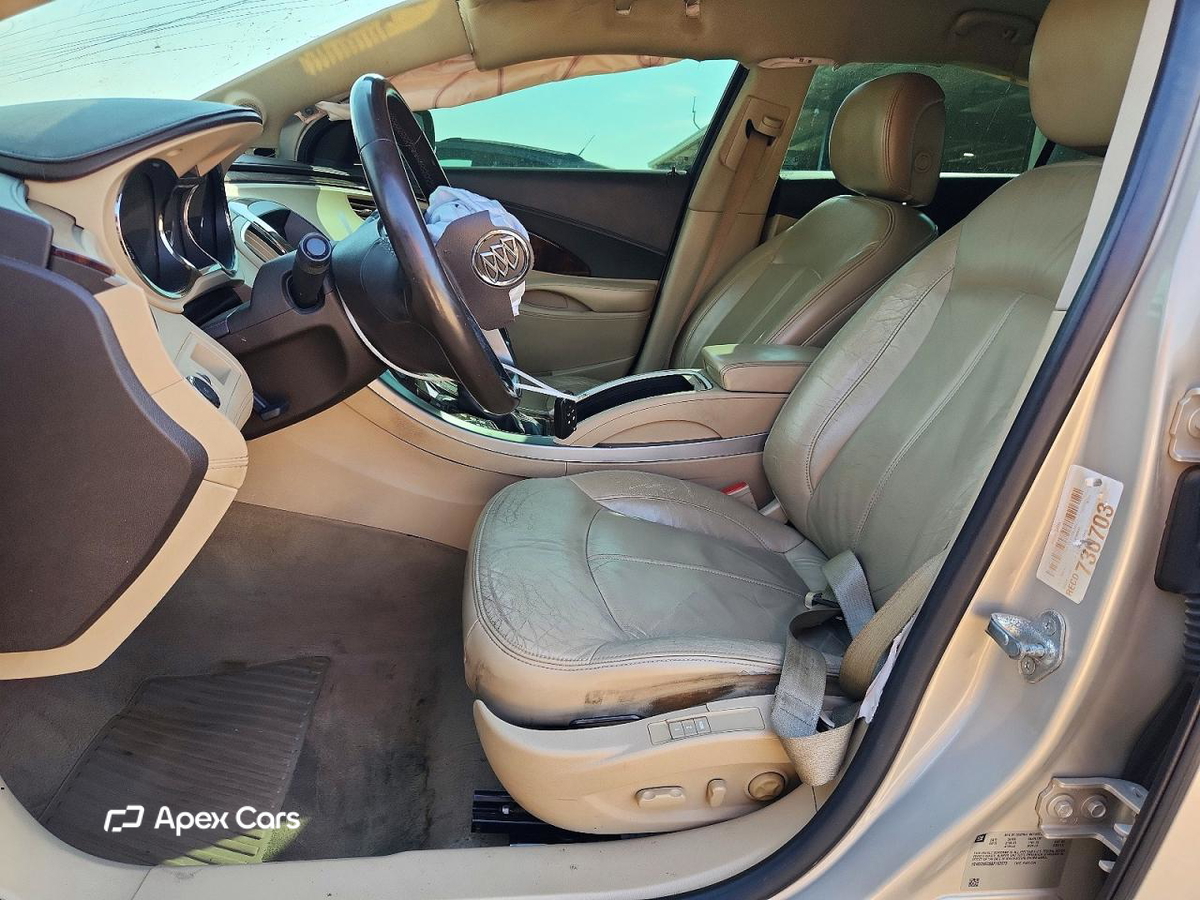 Buick LaCrosse 2011