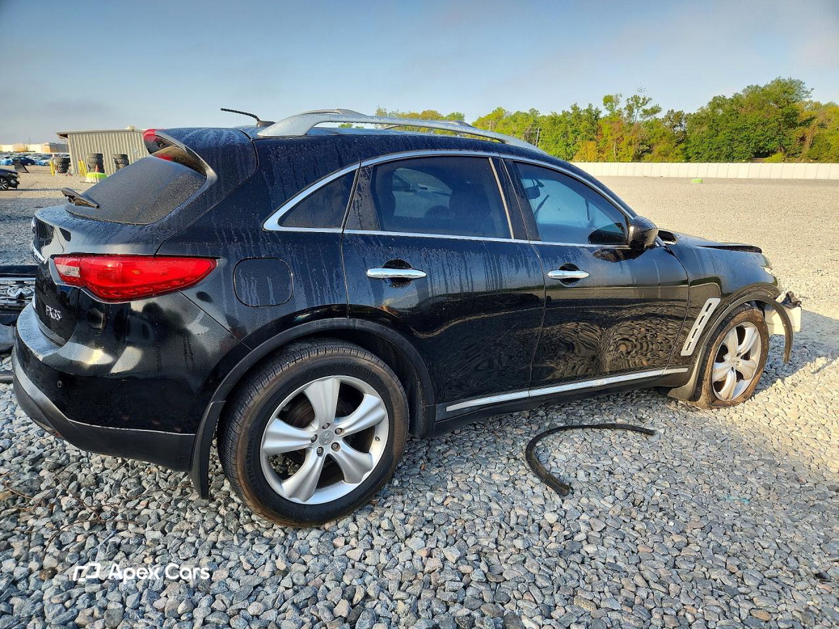 Infiniti FX 2011