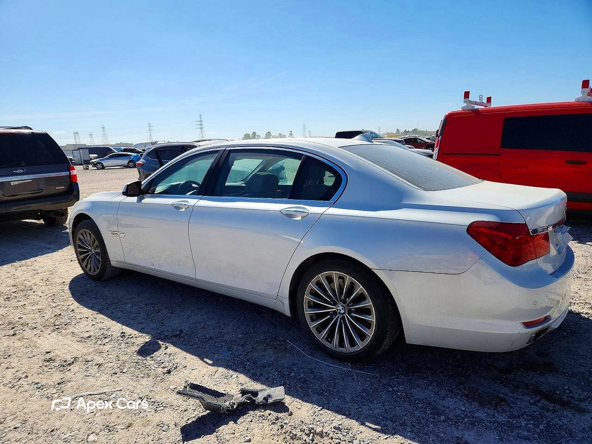 BMW Series 7 2011