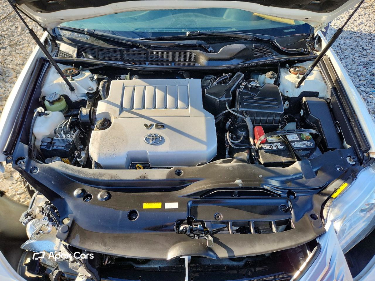 Toyota Avalon 2011
