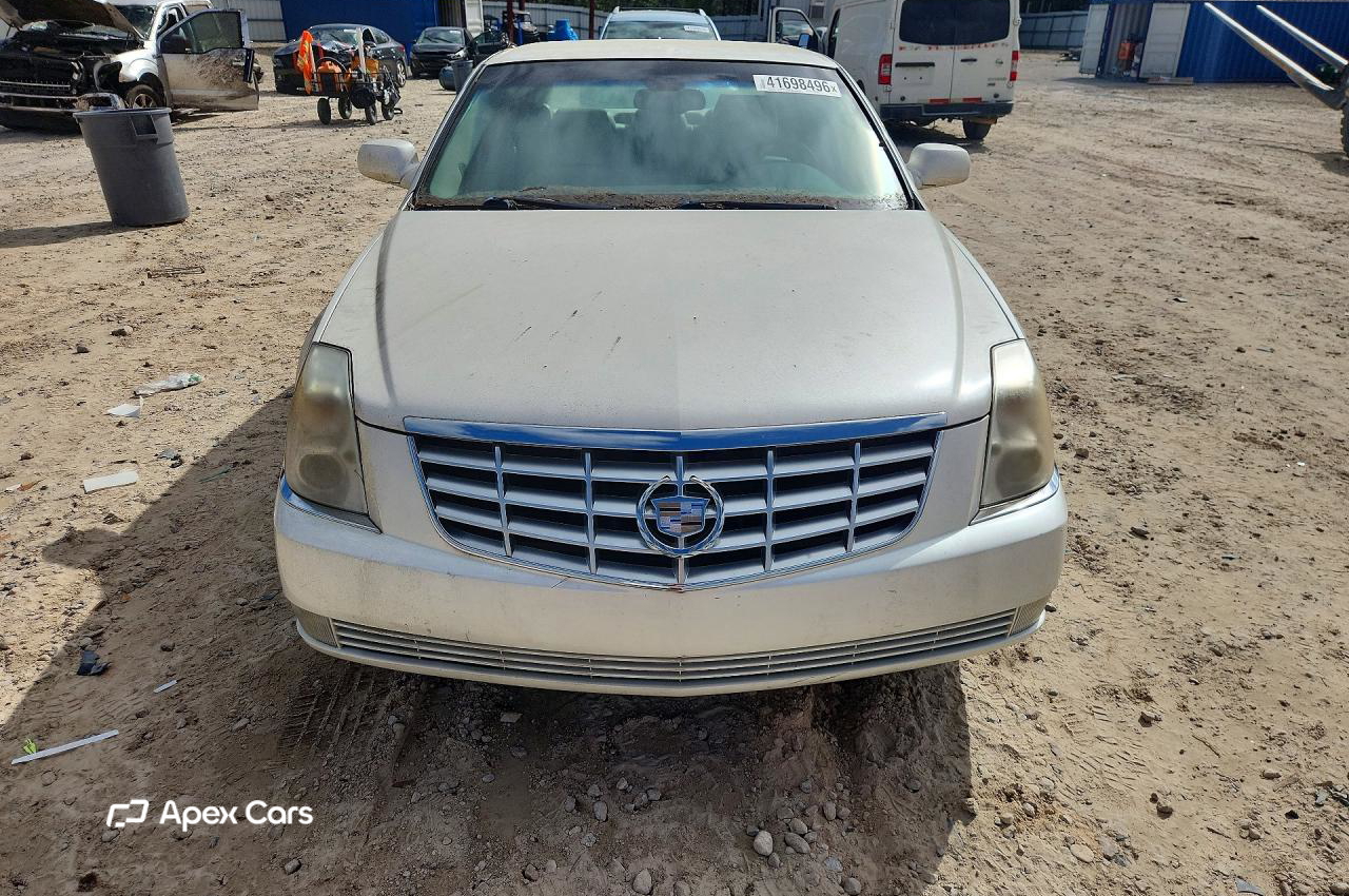 Cadillac DTS 2010