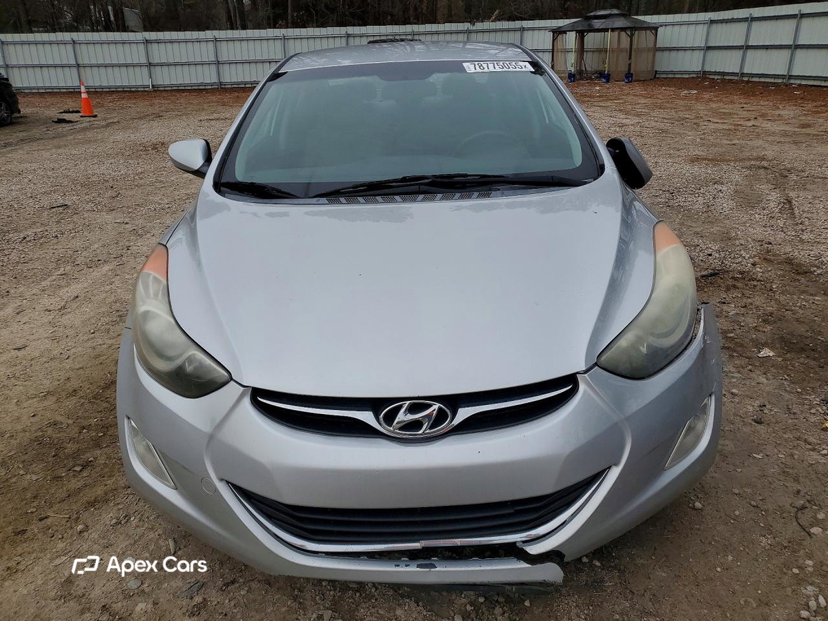 Hyundai Elantra 2013