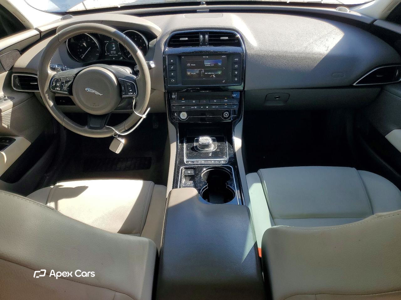 Jaguar XE 2017