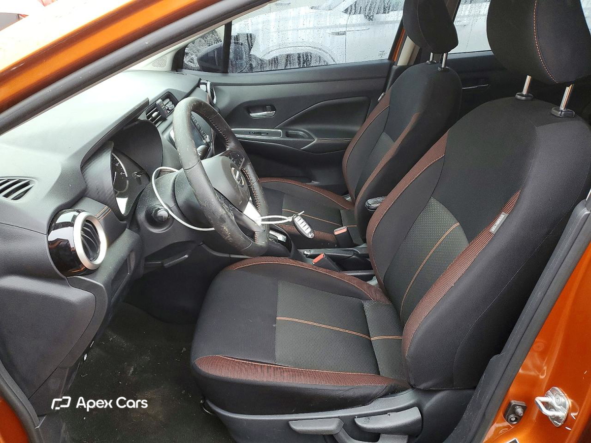 Nissan Versa 2021