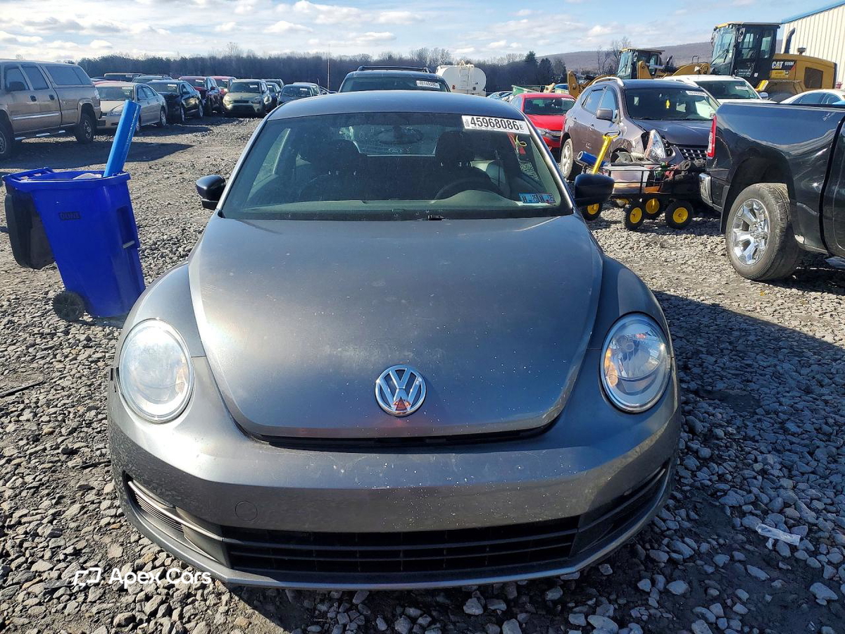 Volkswagen Beetle 2014