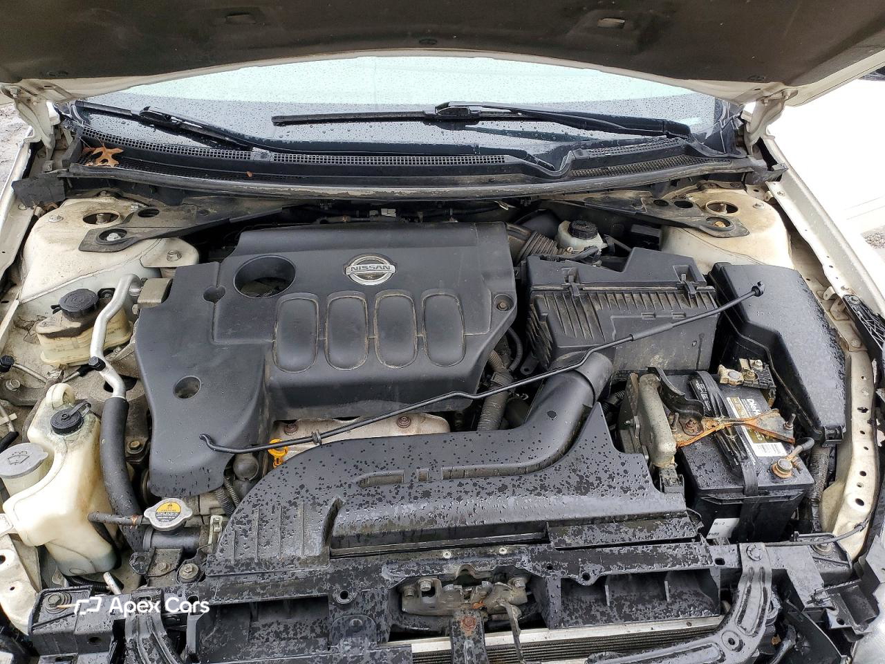 Nissan Altima 2010
