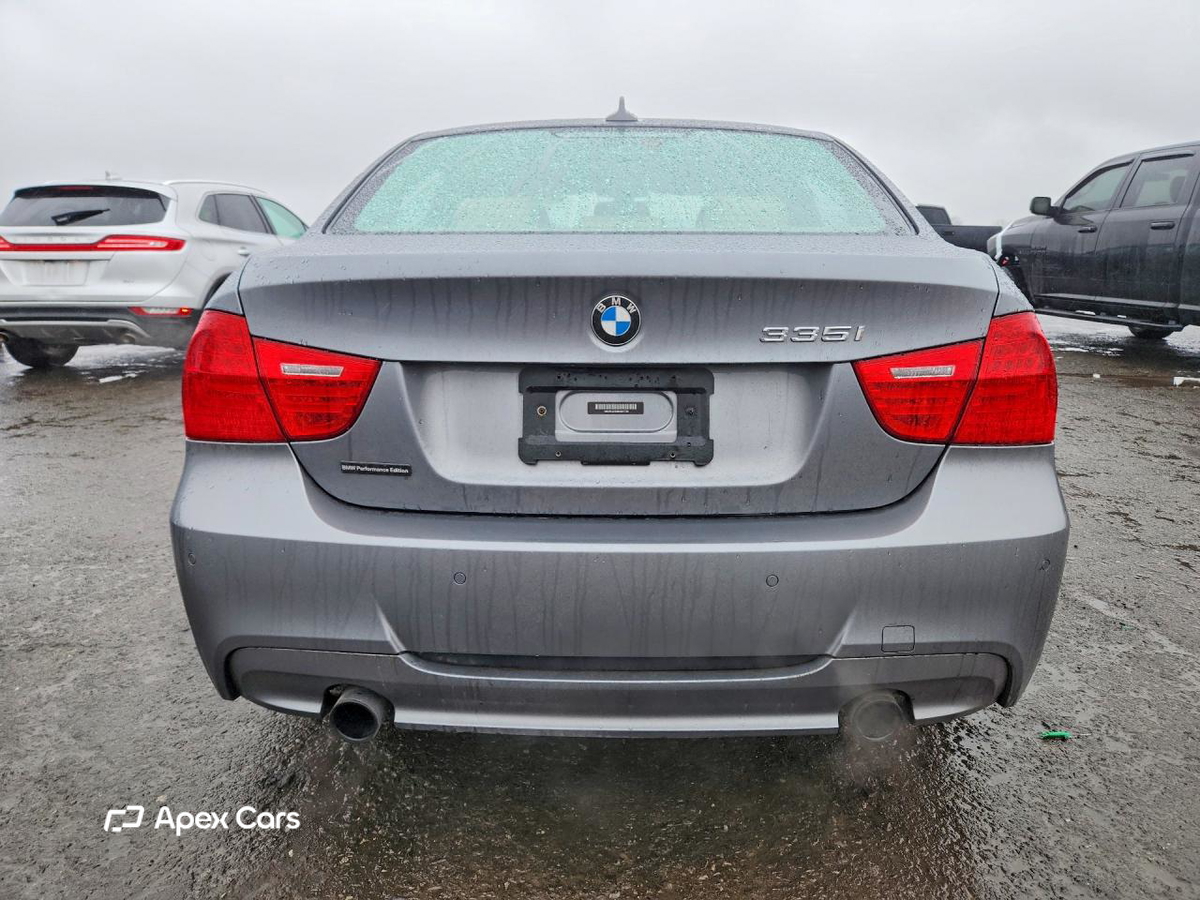 BMW Series 3 2011