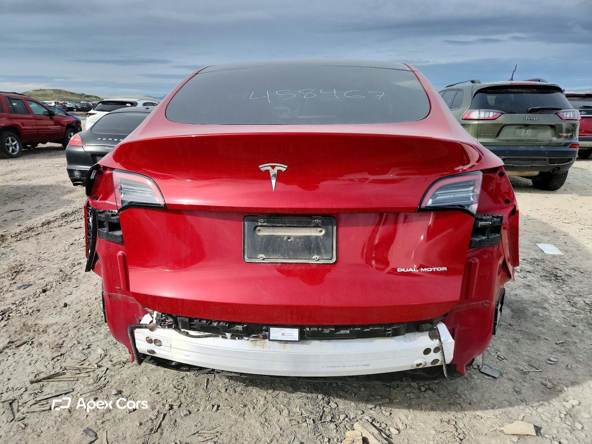 Tesla Model Y 2022