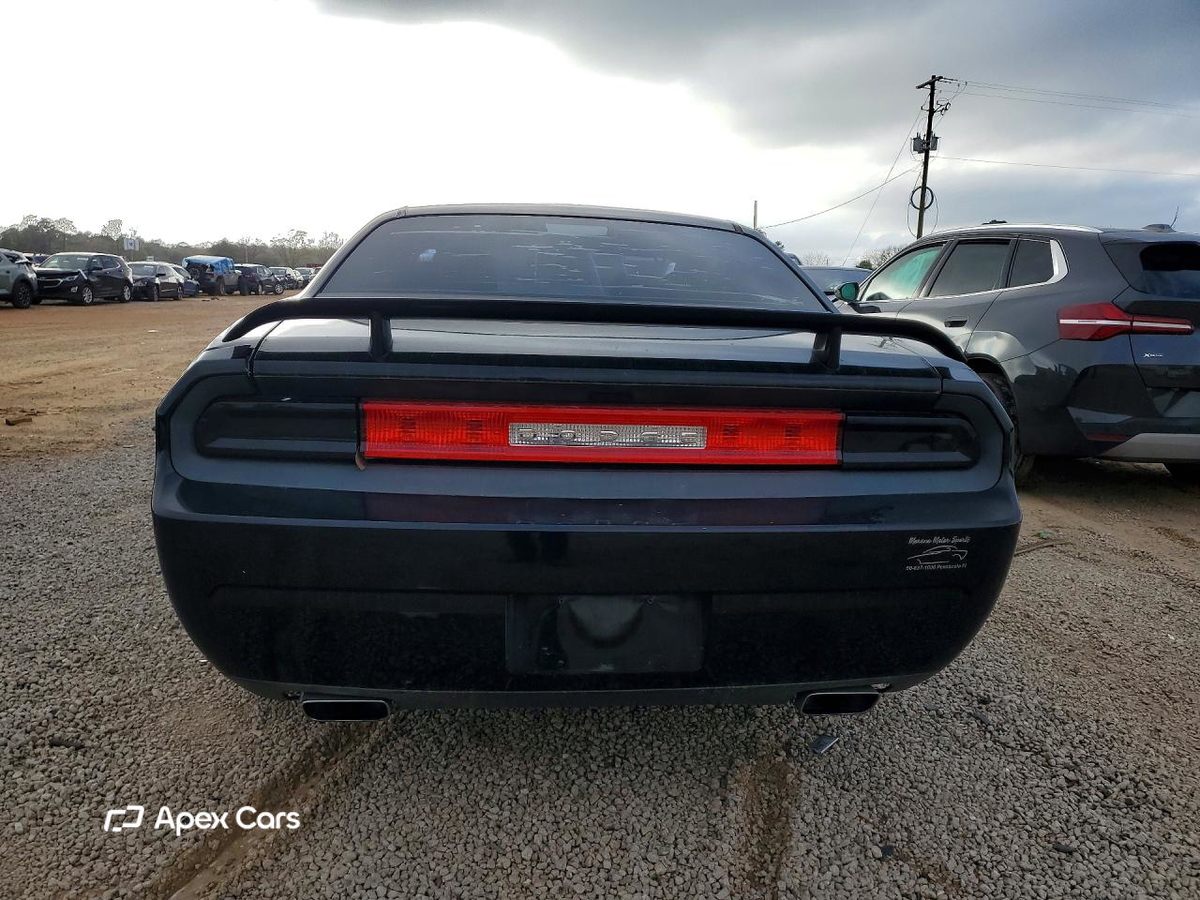 Dodge Challenger 2011