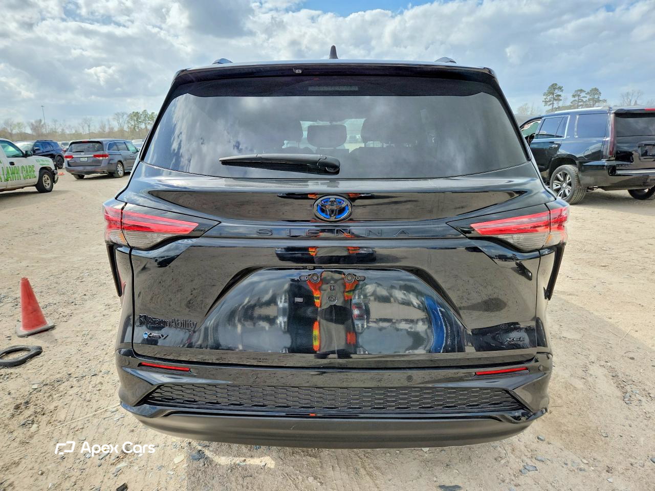 Toyota Sienna 2025