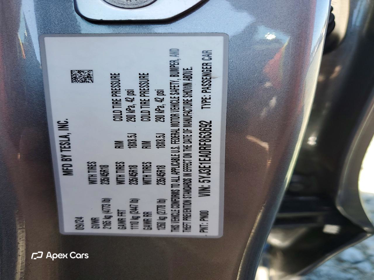 Tesla Model 3 2024