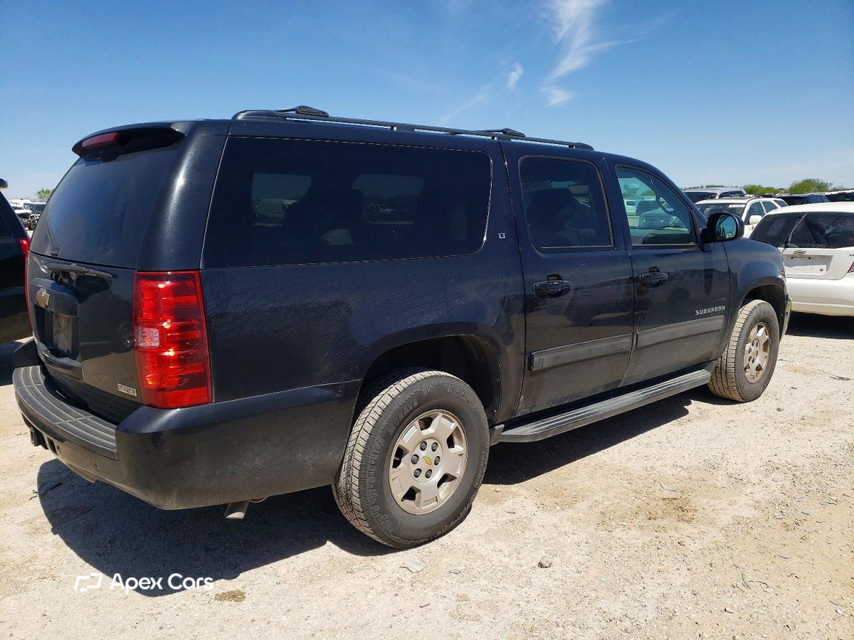 Chevrolet Suburban 2012