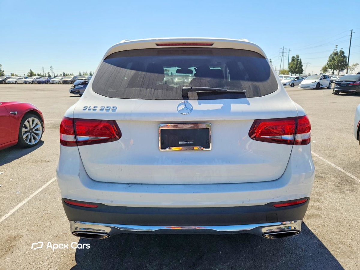 Mercedes-Benz GLC 2016