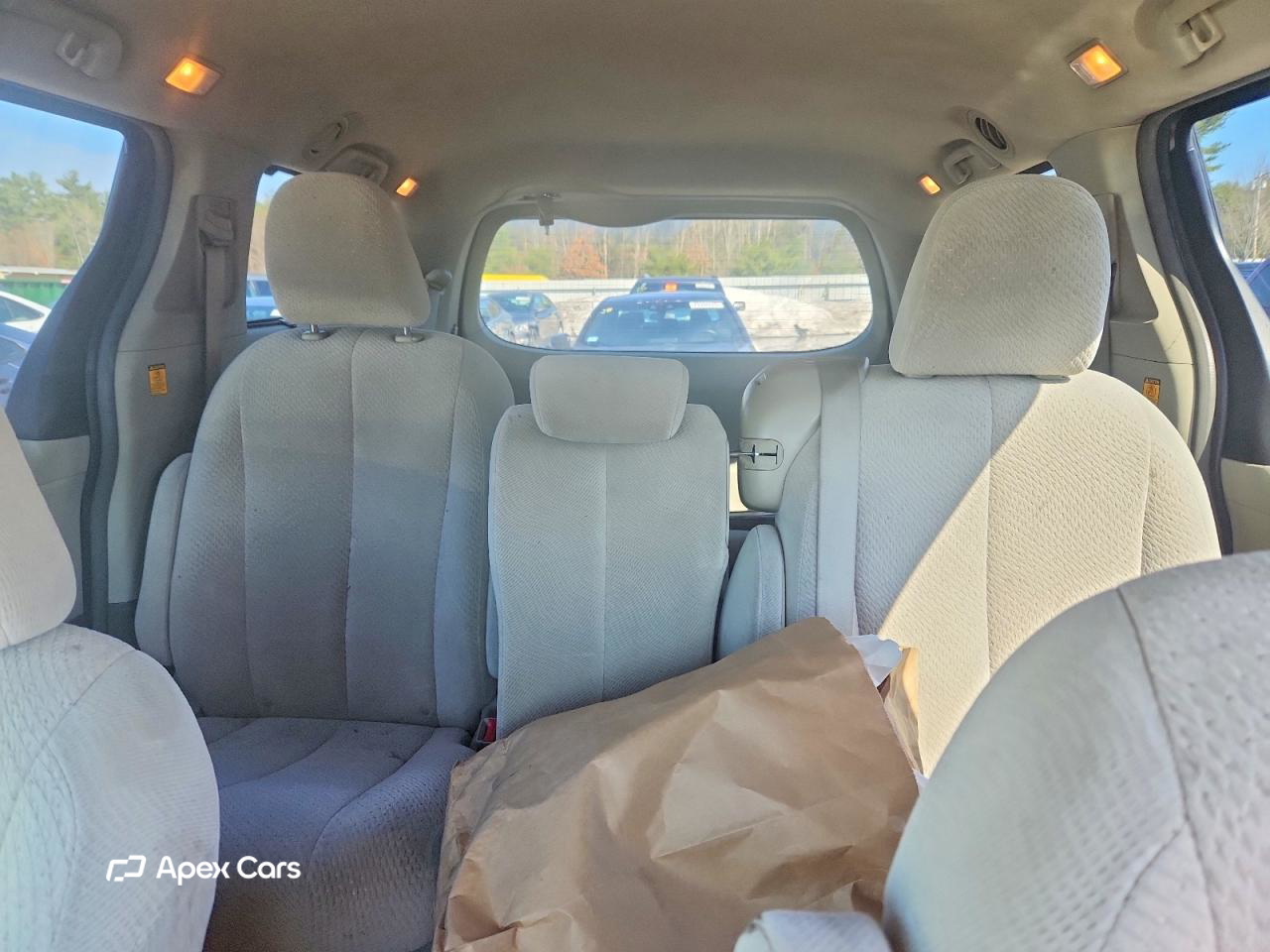 Toyota Sienna 2011