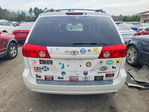 Toyota Sienna 2010