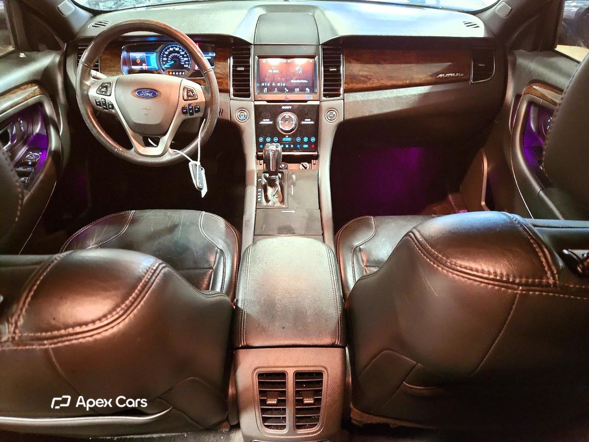 Ford Taurus 2018