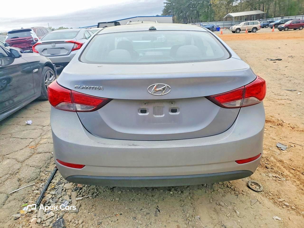 Hyundai Elantra 2016