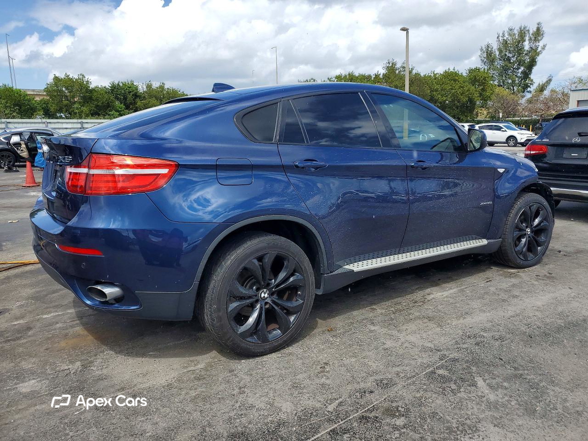 BMW X6 2013