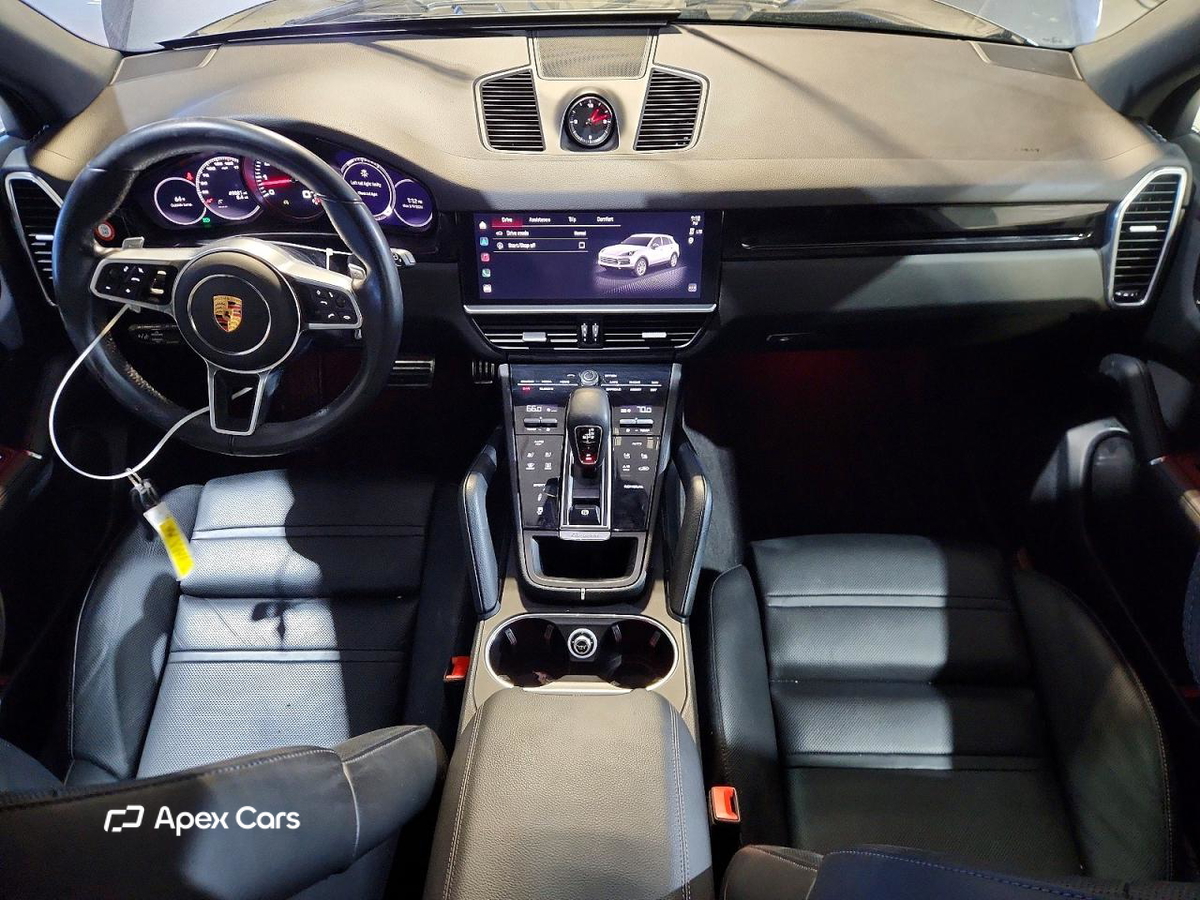 Porsche Cayenne 2022