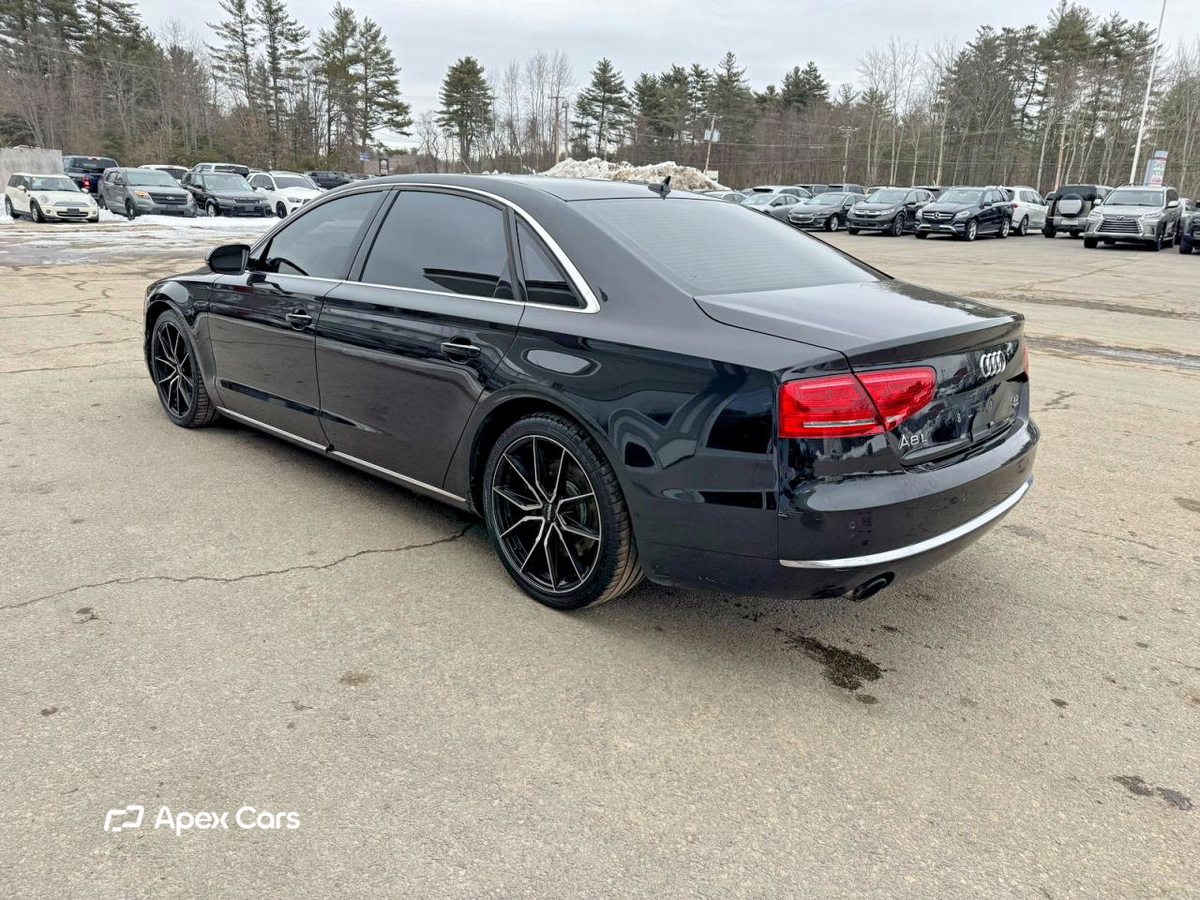 Audi A8 2011